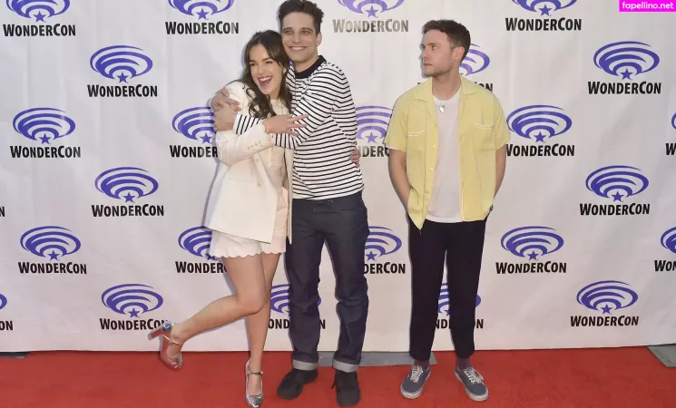 Elizabeth Henstridge OnlyFans Thumbnail #foSl283tDY