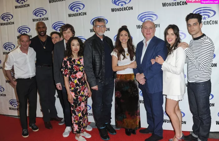 Elizabeth Henstridge OnlyFans Thumbnail #yVZGDClG6w