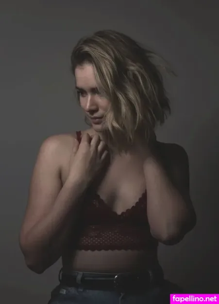 Elizabeth Lail OnlyFans Thumbnail #DRHnM4eZJC