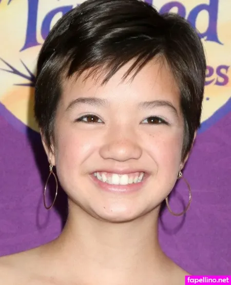 Elizabeth Lee OnlyFans Thumbnail #6WU0wiGD9M