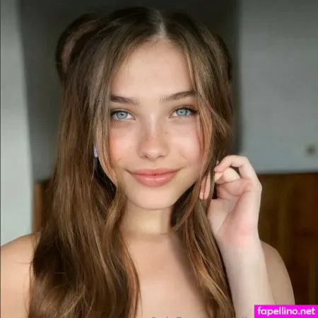 Elizabeth Liza OnlyFans Thumbnail #0h1XIWZ65h