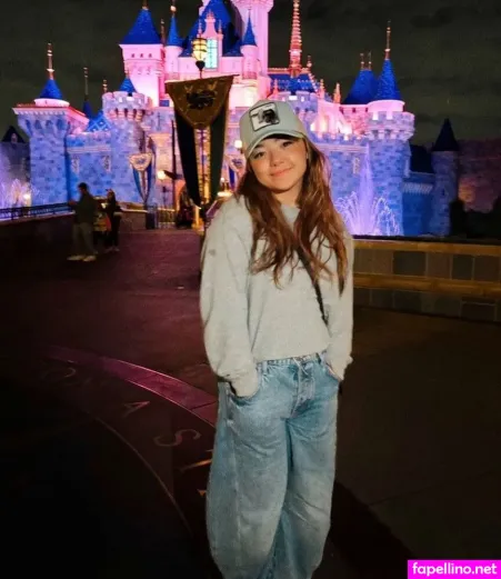 Elizabeth Lizzy Yu Main Profile Photo