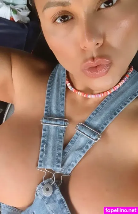 Elizabeth Long 1 OnlyFans Thumbnail #lRpKuLkZ7m