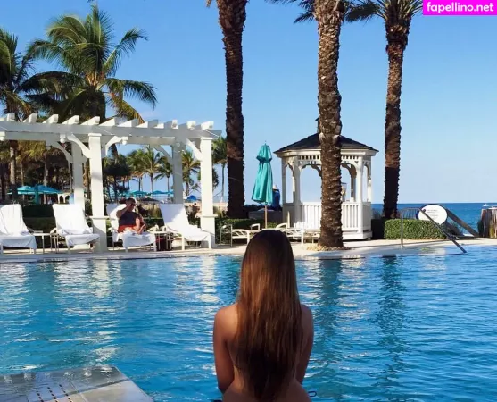 Elizabeth M OnlyFans Thumbnail #5PEUA7ah6r