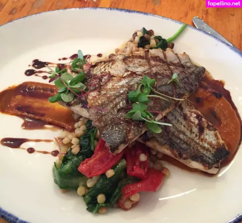 Elizabeth M OnlyFans Thumbnail #DdLySJ6AFR