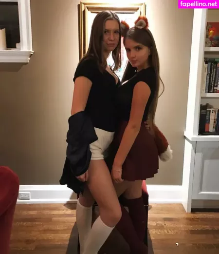 Elizabeth M OnlyFans Thumbnail #FFrAzRyRa0