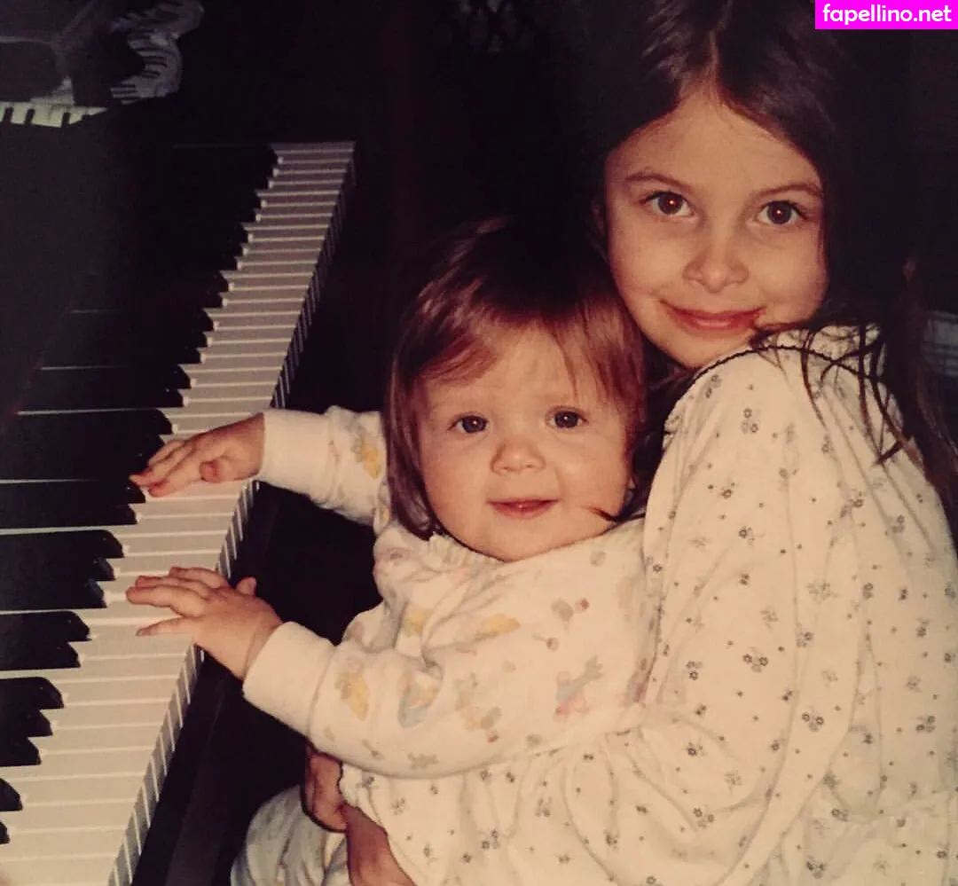 elizabethkm, elizabethnyk Nude Leaked OnlyFans Photo #f0CB0f4jiv