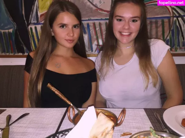 Elizabeth M OnlyFans Thumbnail #ffg8fwHAIE