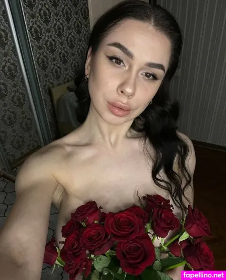 Elizabeth Natural OnlyFans Thumbnail #GnldcsWHrS