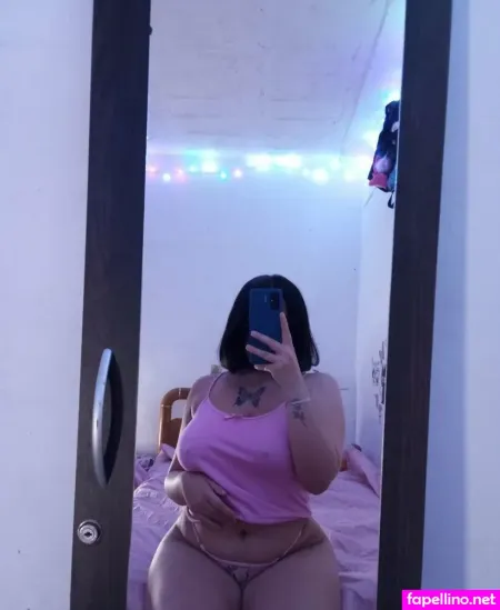Elizabeth Nazariego OnlyFans Thumbnail #58e3VbQuN2