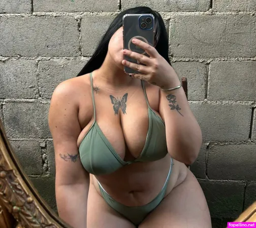 Elizabeth Nazariego OnlyFans Thumbnail #DnilQviqPX