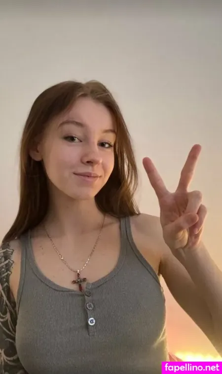 Elizabeth Osi OnlyFans Thumbnail #2jHPSbuYlq