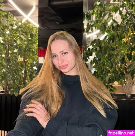 Elizabeth Osi OnlyFans Thumbnail #WUmZSby1fT