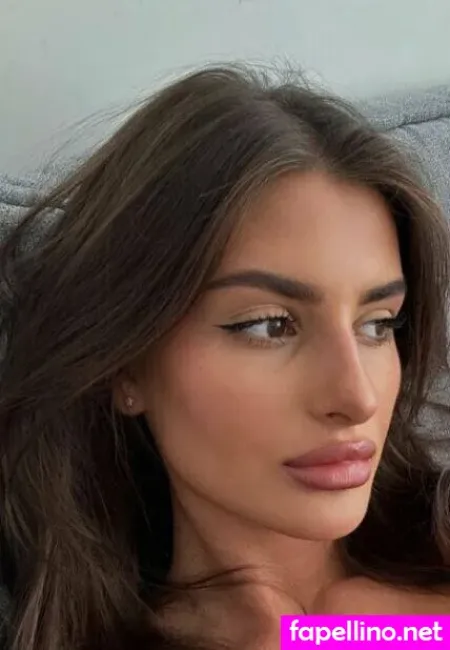 Elizabeth Osi OnlyFans Thumbnail #WZbMcxi26r