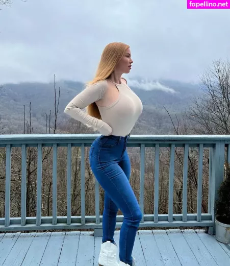 Elizabeth Ostrander OnlyFans Thumbnail #5p1dcasbOF