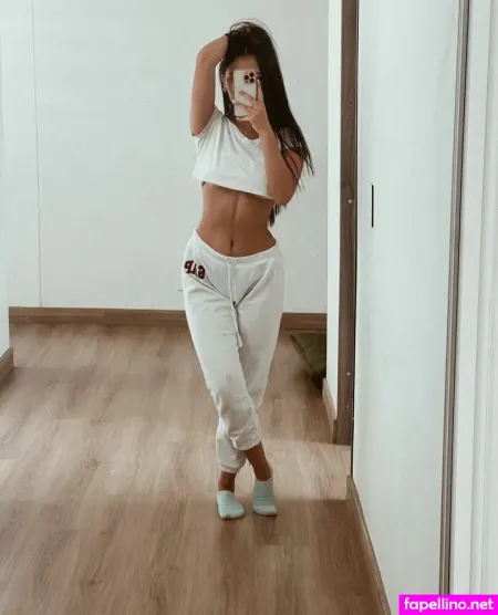 Elizabeth Phillip OnlyFans Thumbnail #6ZGJuYI7Pc