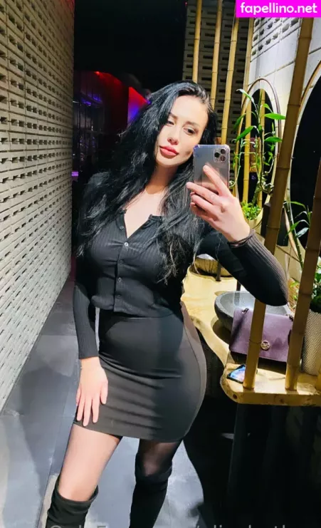 Elizabeth Q OnlyFans Thumbnail #ZKTfahEkOh