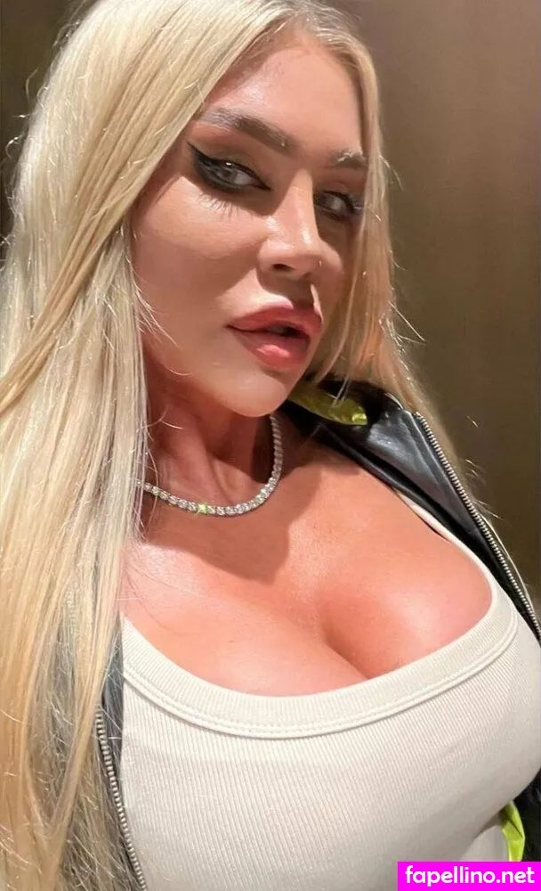 elizabeth_queen, hm.queenelizabeth Nude Leaked OnlyFans Photo #ON0amdc8I9