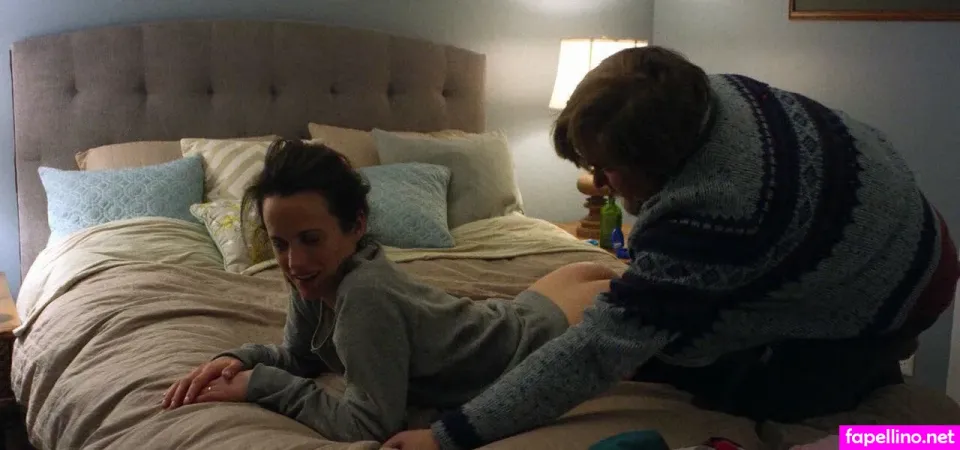 Elizabeth Reaser OnlyFans Thumbnail #o8y5ynSu4B