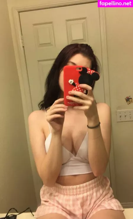 Elizabeth Reed OnlyFans Thumbnail #1EucHKwbTY