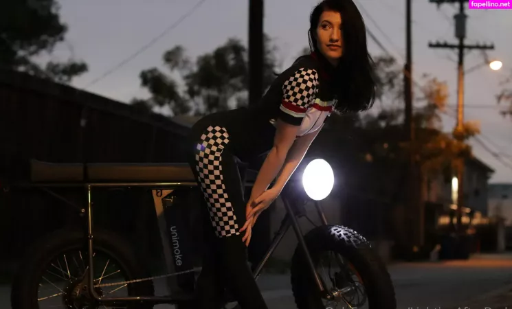 Elizabeth Reed OnlyFans Thumbnail #2CbeA8OO4M