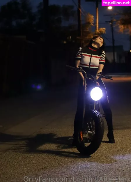 Elizabeth Reed OnlyFans Thumbnail #2JnEaPaqUA