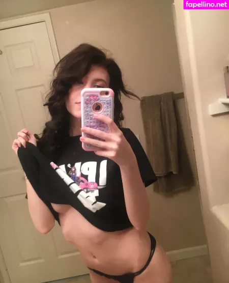 Elizabeth Reed OnlyFans Thumbnail #3aJx8TLfRh