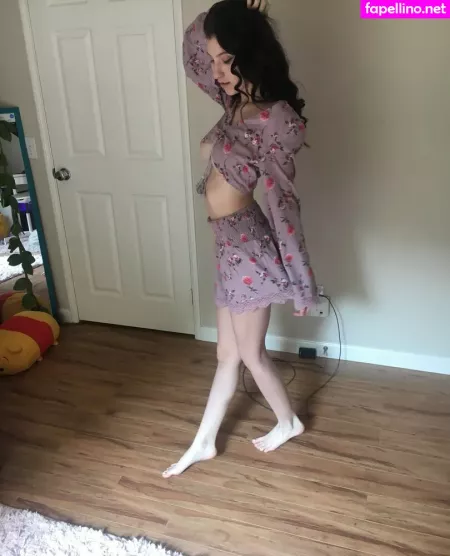 Elizabeth Reed OnlyFans Thumbnail #4ikGSTwUzE