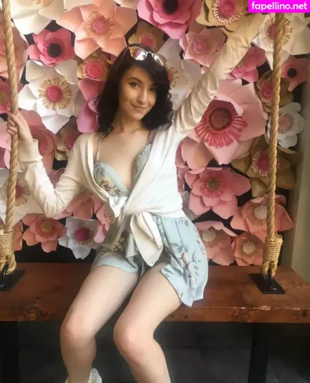 Elizabeth Reed OnlyFans Thumbnail #5HXI24LgZq