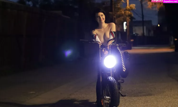 Elizabeth Reed OnlyFans Thumbnail #A6k8RkTqPr