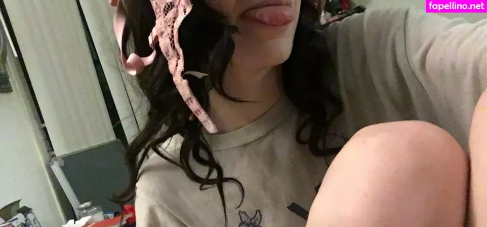 Elizabeth Reed OnlyFans Thumbnail #BBVJT3Lc7R