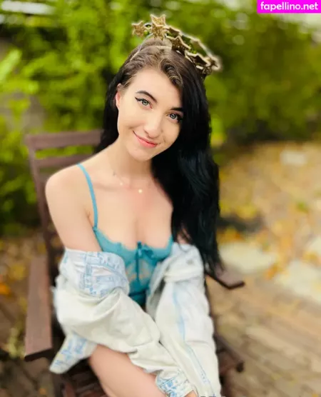 Elizabeth Reed OnlyFans Thumbnail #EcBjxXSfNK