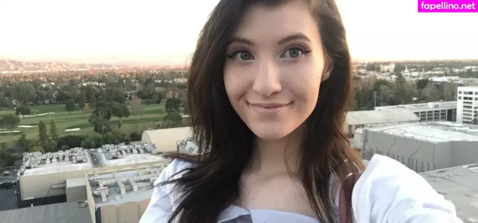 Elizabeth Reed OnlyFans Thumbnail #FybGyKWmou