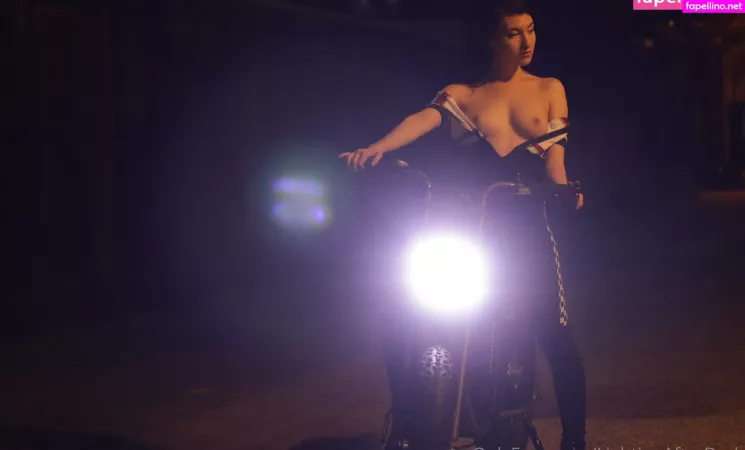 Elizabeth Reed OnlyFans Thumbnail #JMaLeOUxK3