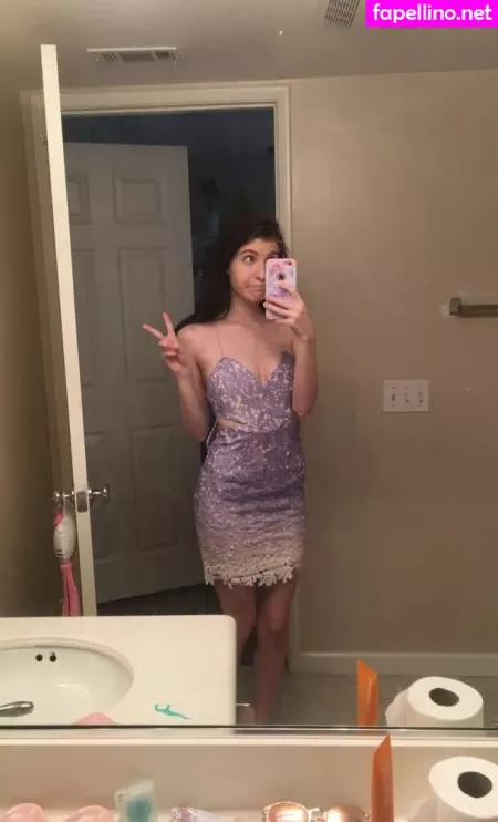 Elizabeth Reed OnlyFans Thumbnail #KXGRT0sxmi