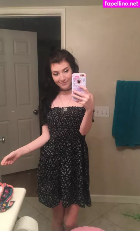 Elizabeth Reed OnlyFans Thumbnail #OVWbetXKbr