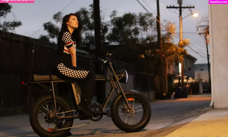 Elizabeth Reed OnlyFans Thumbnail #OcVPrY0AGX