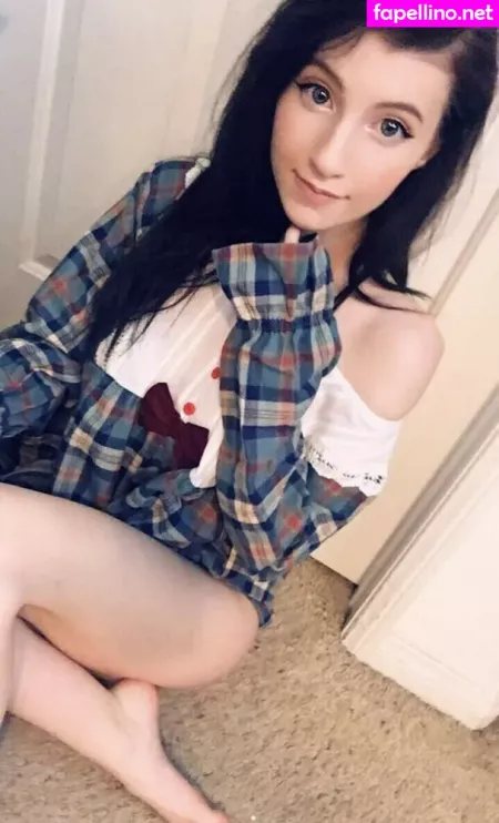 Elizabeth Reed OnlyFans Thumbnail #TMilK8DyII