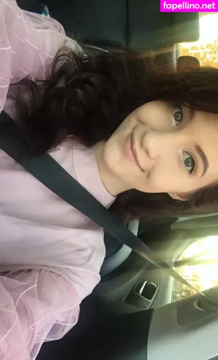 Elizabeth Reed OnlyFans Thumbnail #W86FVHfU0q