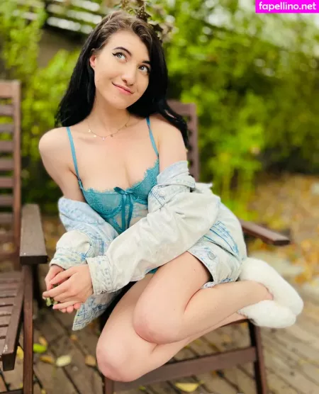 Elizabeth Reed OnlyFans Thumbnail #WT0NVY75bC