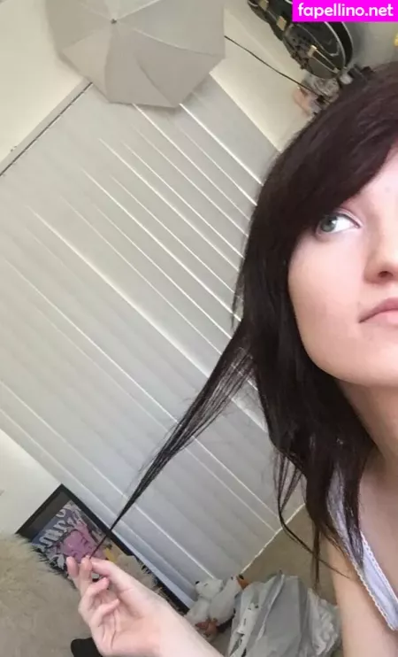 Elizabeth Reed OnlyFans Thumbnail #mx9YAPrlsb