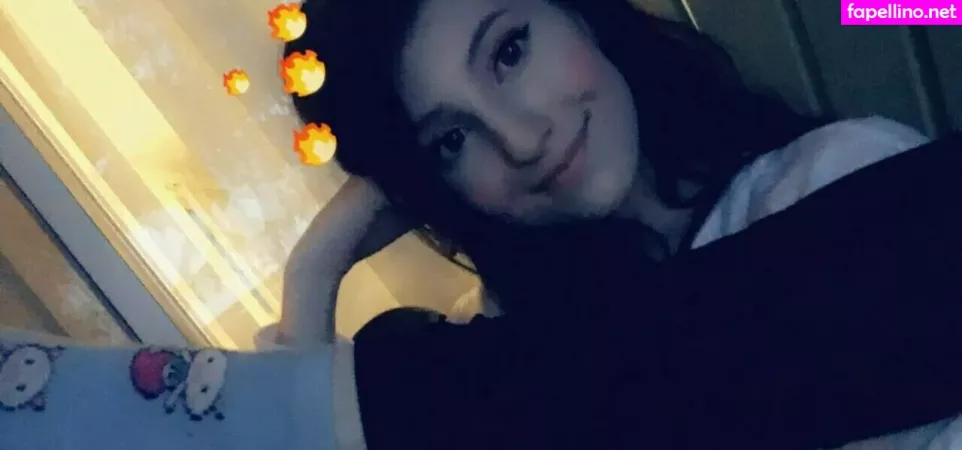 Elizabeth Reed OnlyFans Thumbnail #nAYIn9e0rD