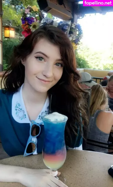 Elizabeth Reed OnlyFans Thumbnail #npBYXyALLO