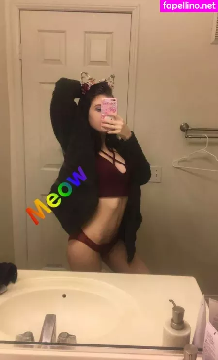 Elizabeth Reed OnlyFans Thumbnail #p9AdSnJi9C