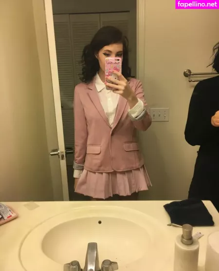 Elizabeth Reed OnlyFans Thumbnail #pcyqq5g181