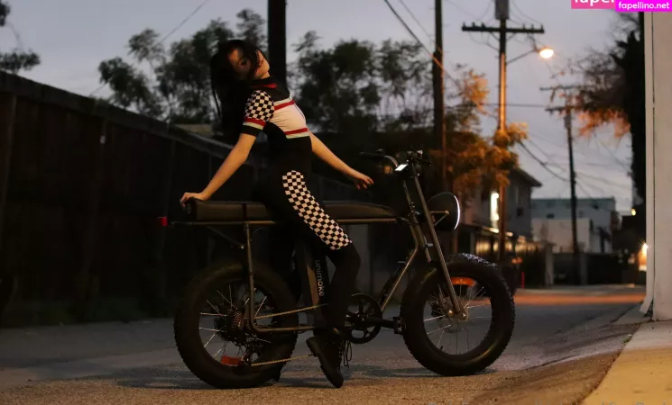 Elizabeth Reed OnlyFans Thumbnail #rJr1VXE3ky