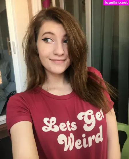 Elizabeth Reed OnlyFans Thumbnail #vH1GrgnK2r