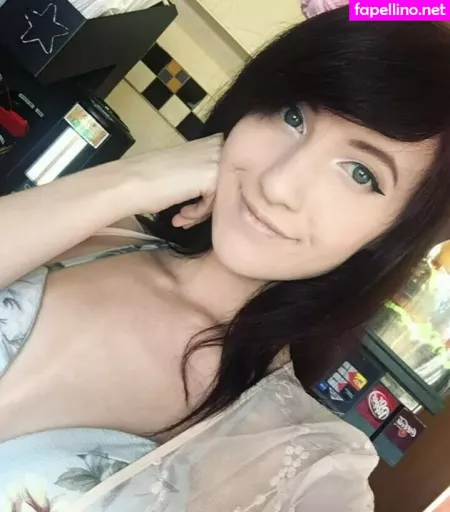 Elizabeth Reed OnlyFans Thumbnail #x3RyTtYDjh