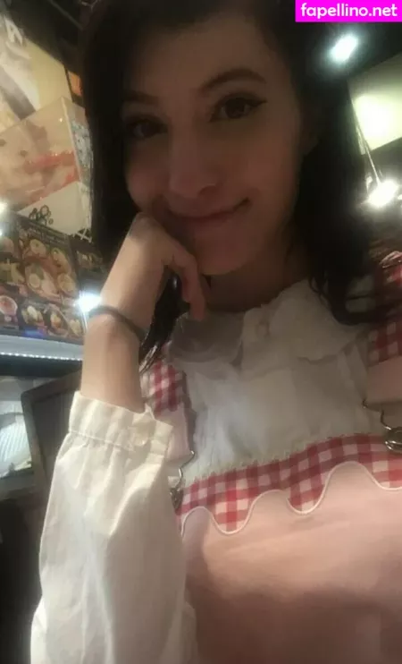 Elizabeth Reed OnlyFans Thumbnail #xcTd7G32zW