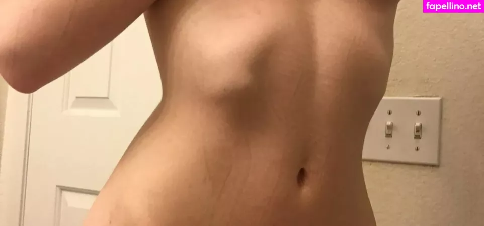 Elizabeth Reed OnlyFans Thumbnail #yd8kQJR0LT